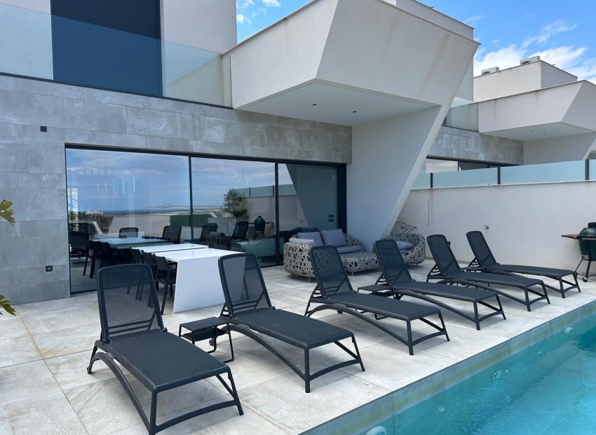 Herverkoop - Vrijstaande woning / Villa -
Ciudad Quesada - Rojales - Rojales