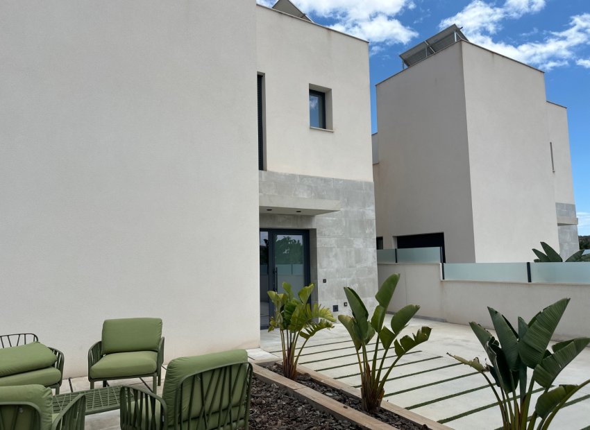 Herverkoop - Vrijstaande woning / Villa -
Ciudad Quesada - Rojales - Rojales