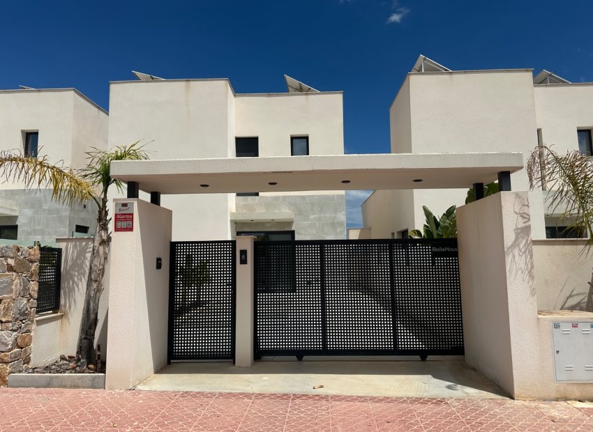 Herverkoop - Vrijstaande woning / Villa -
Ciudad Quesada - Rojales - Rojales