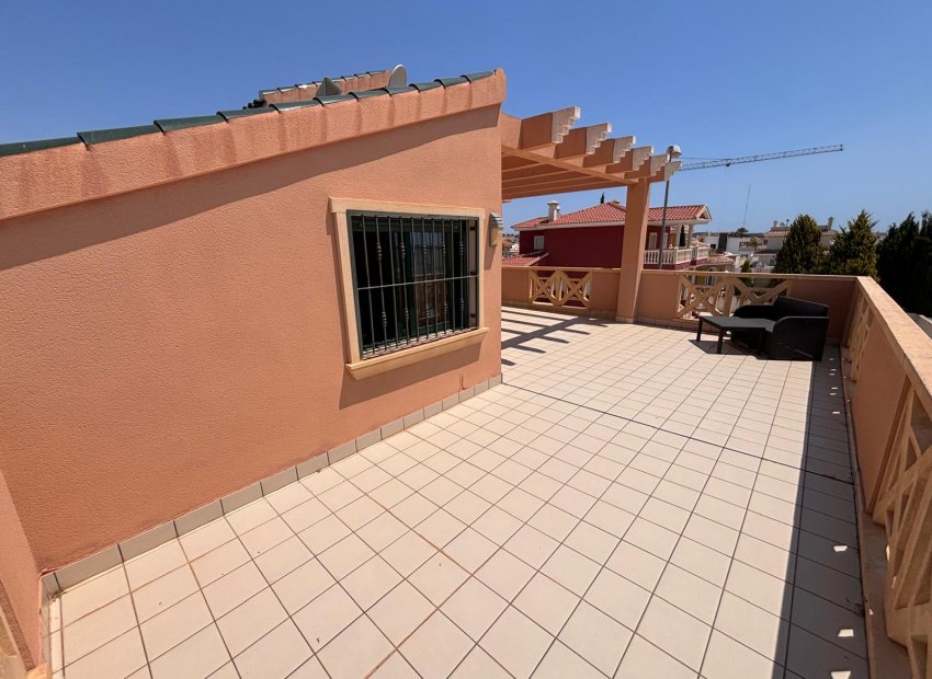 Herverkoop - Vrijstaande woning / Villa -
Ciudad Quesada - Rojales - Urbanización Ciudad Quesada