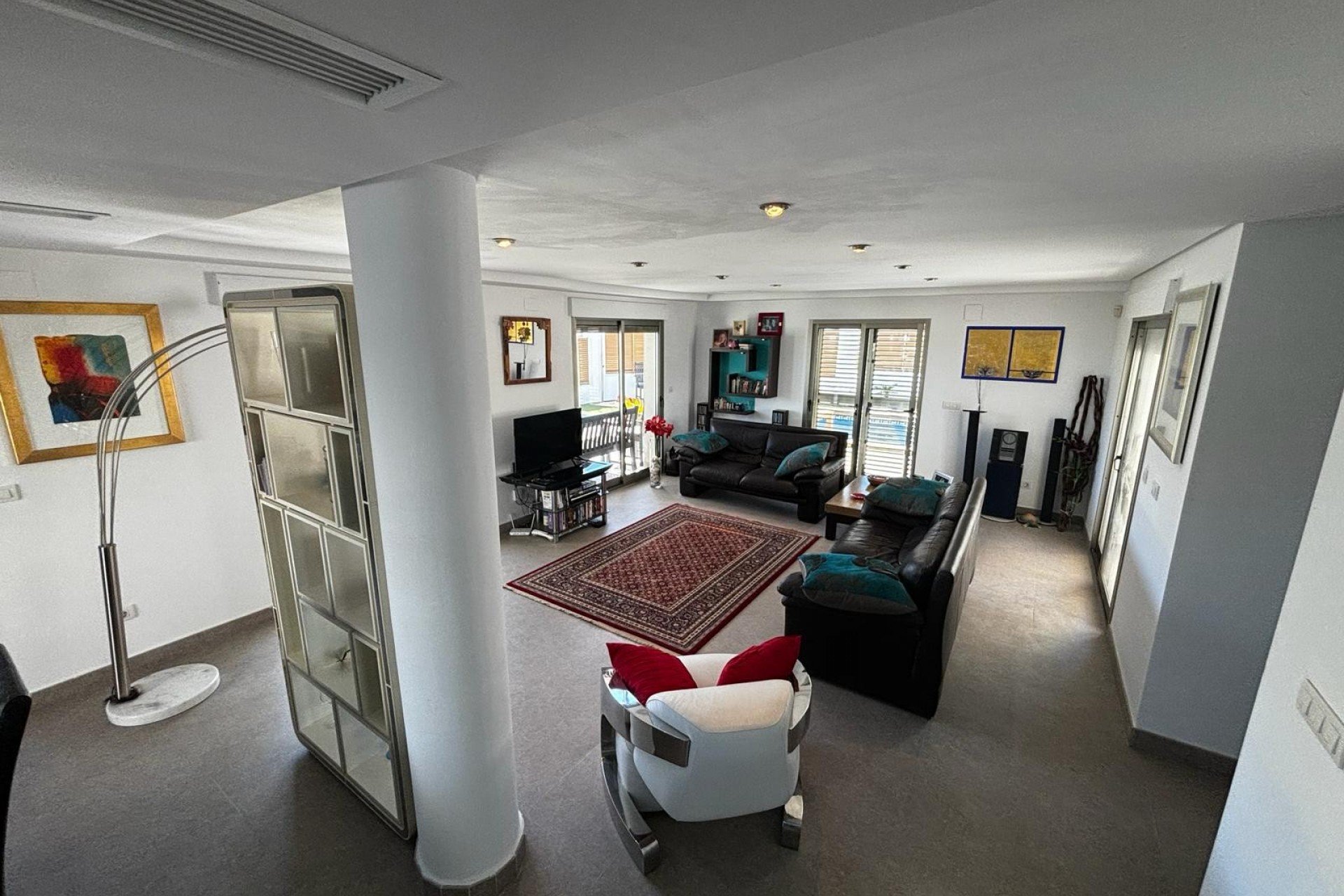 Herverkoop - Vrijstaande woning / Villa -
Cox