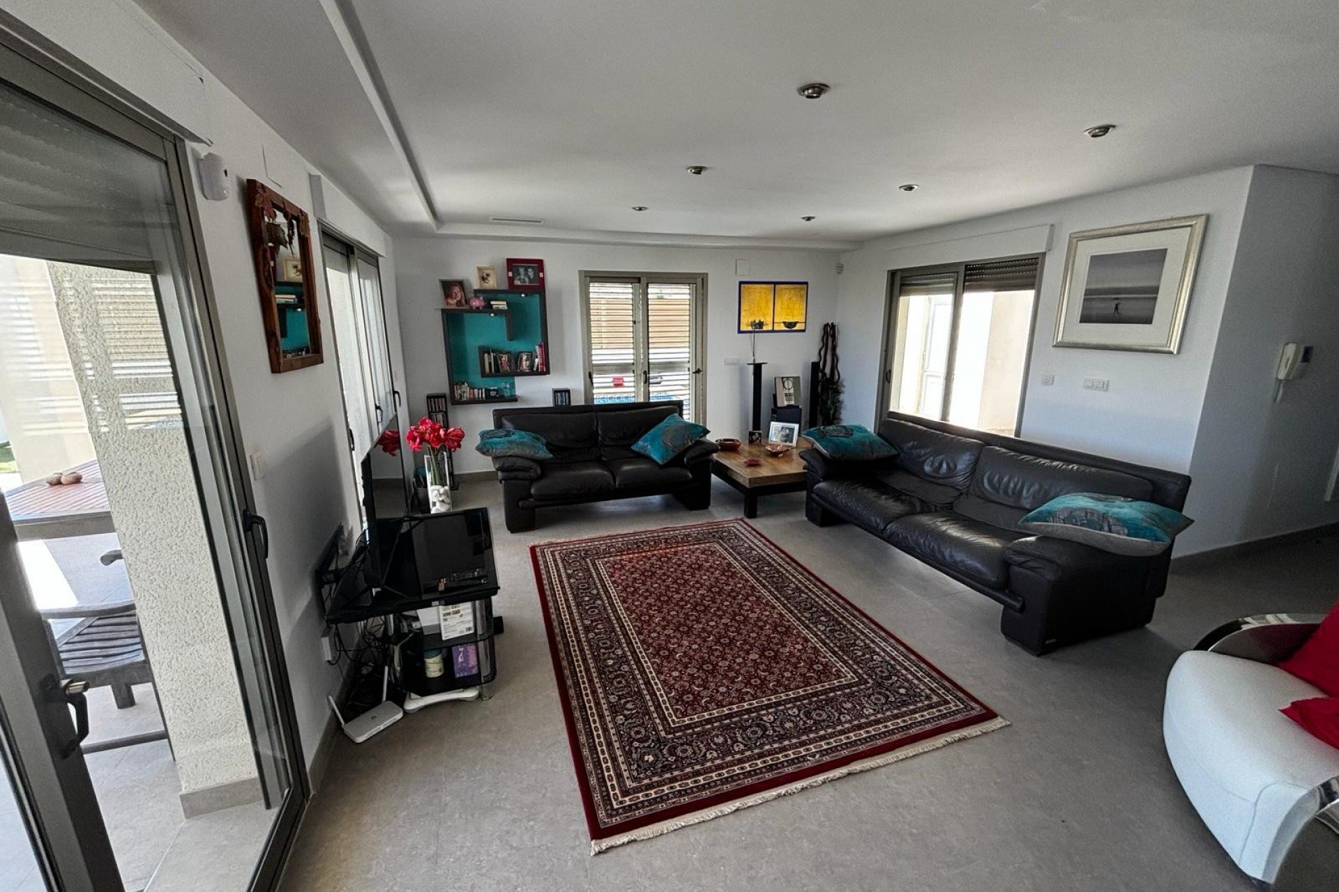 Herverkoop - Vrijstaande woning / Villa -
Cox