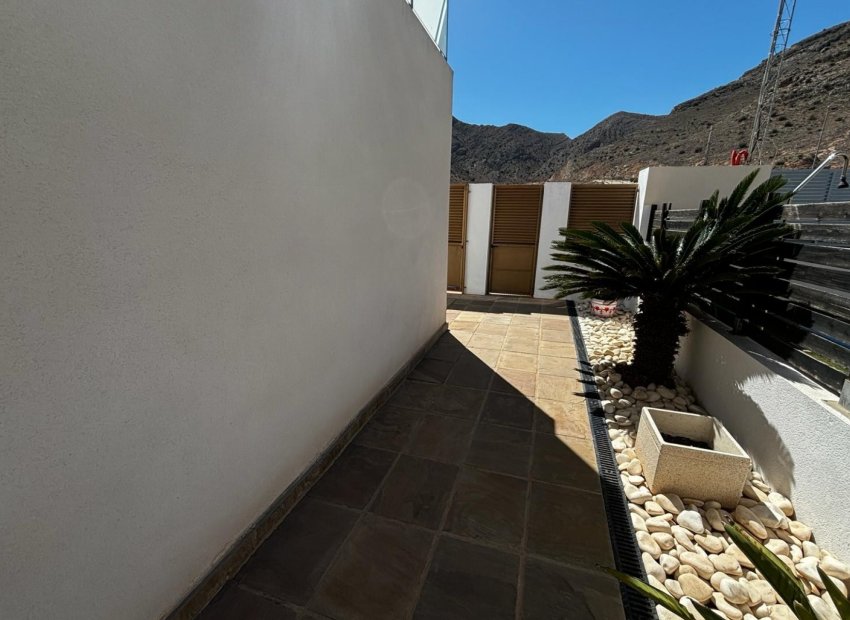 Herverkoop - Vrijstaande woning / Villa -
Cox