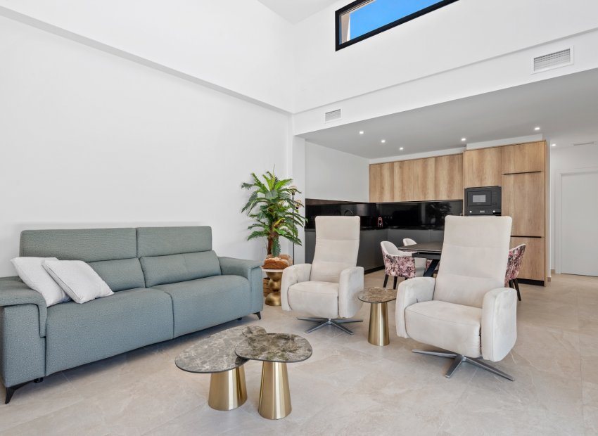 Herverkoop - Vrijstaande woning / Villa -
Daya Nueva - Costa Blanca South