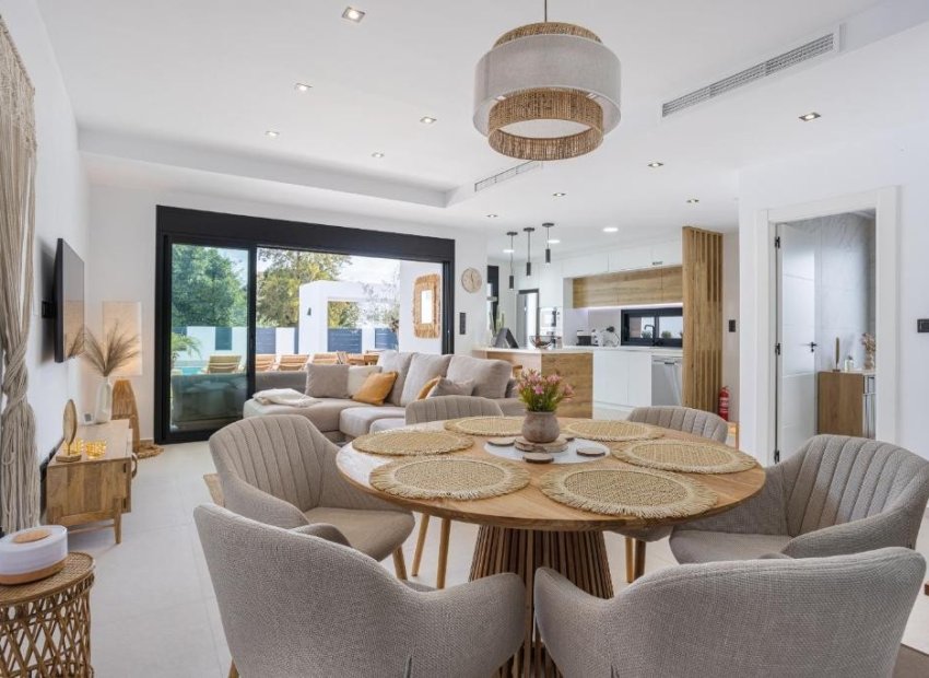 Herverkoop - Vrijstaande woning / Villa -
Dolores