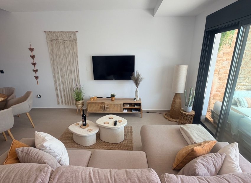 Herverkoop - Vrijstaande woning / Villa -
Dolores
