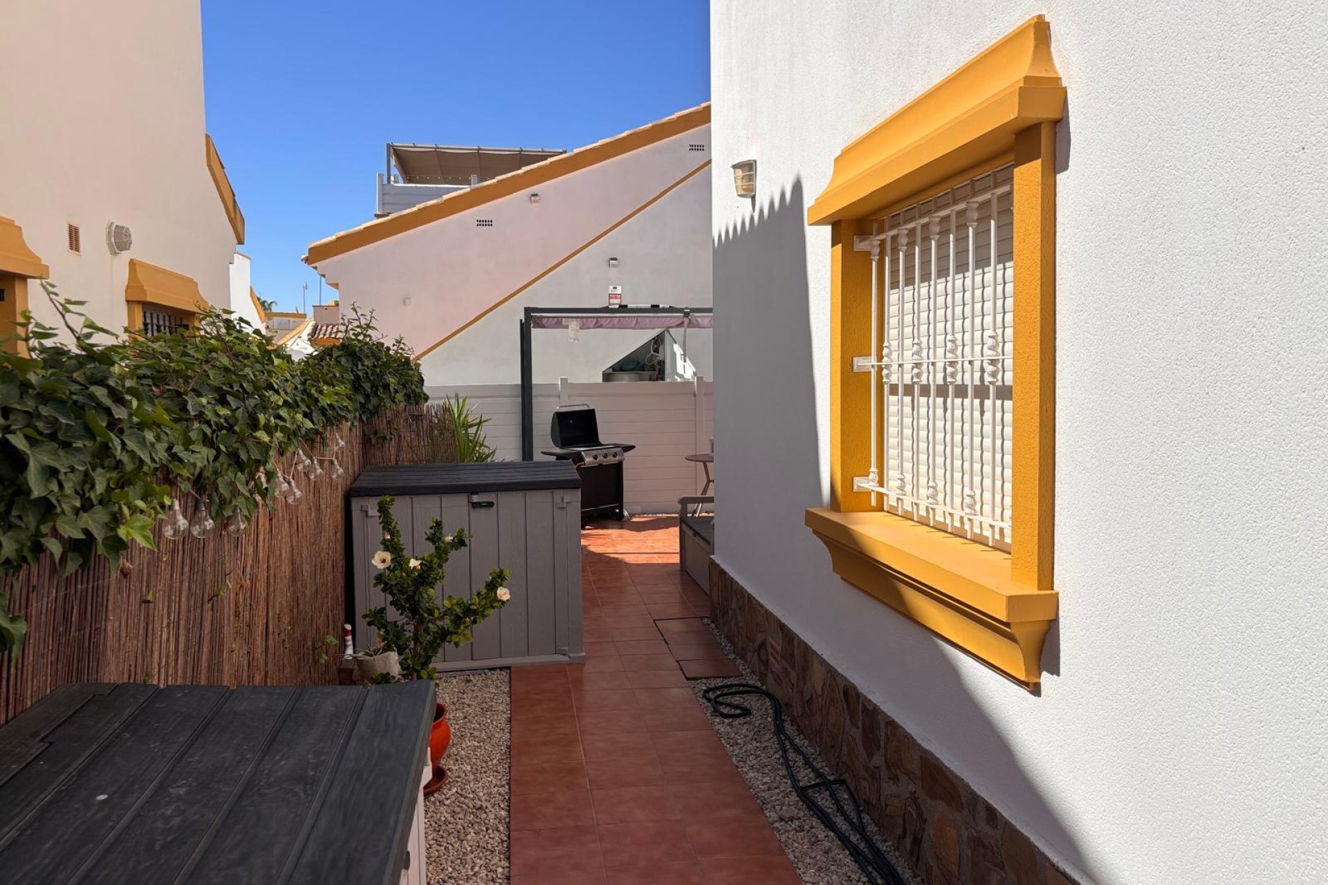 Herverkoop - Vrijstaande woning / Villa -
El Campo