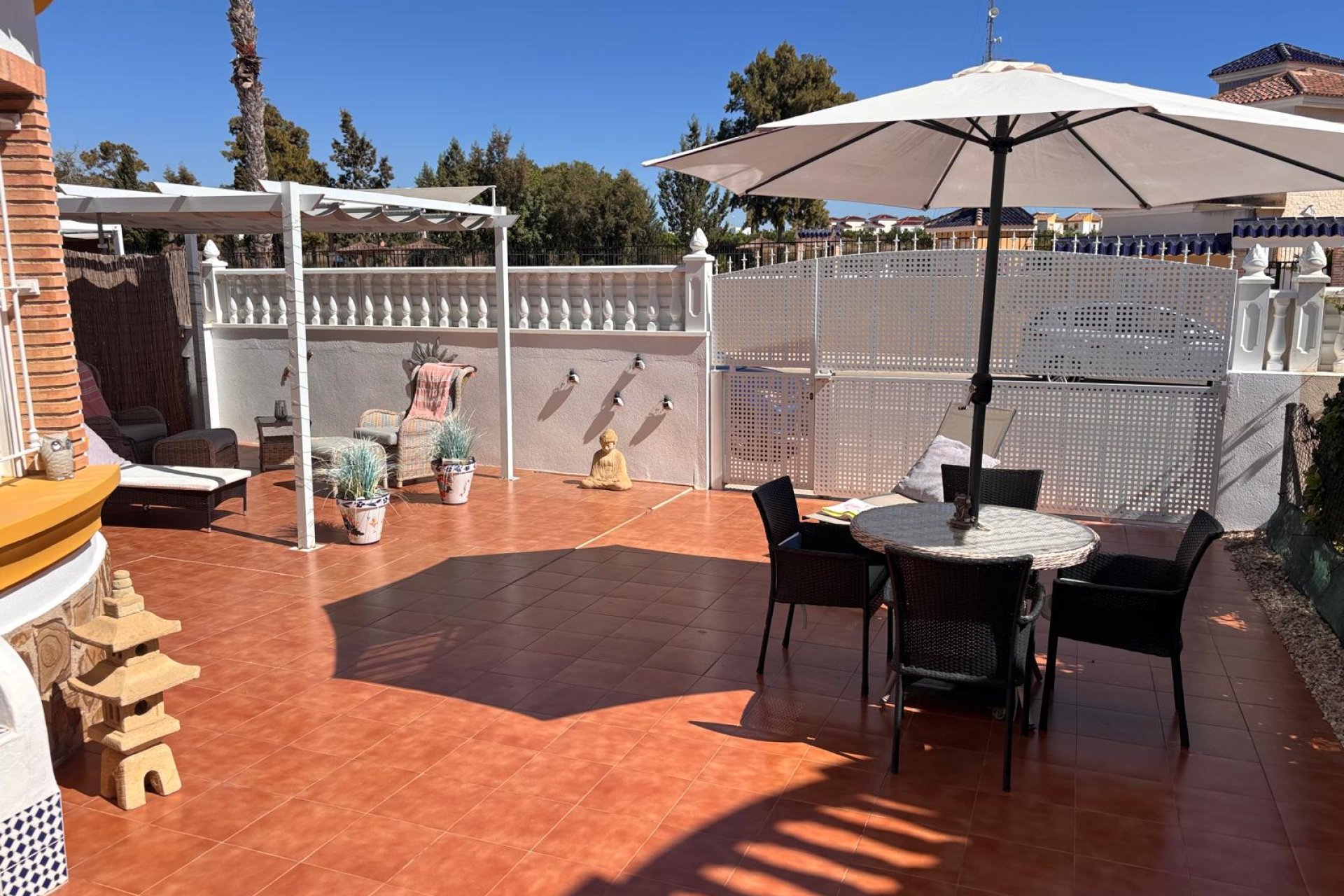 Herverkoop - Vrijstaande woning / Villa -
El Campo