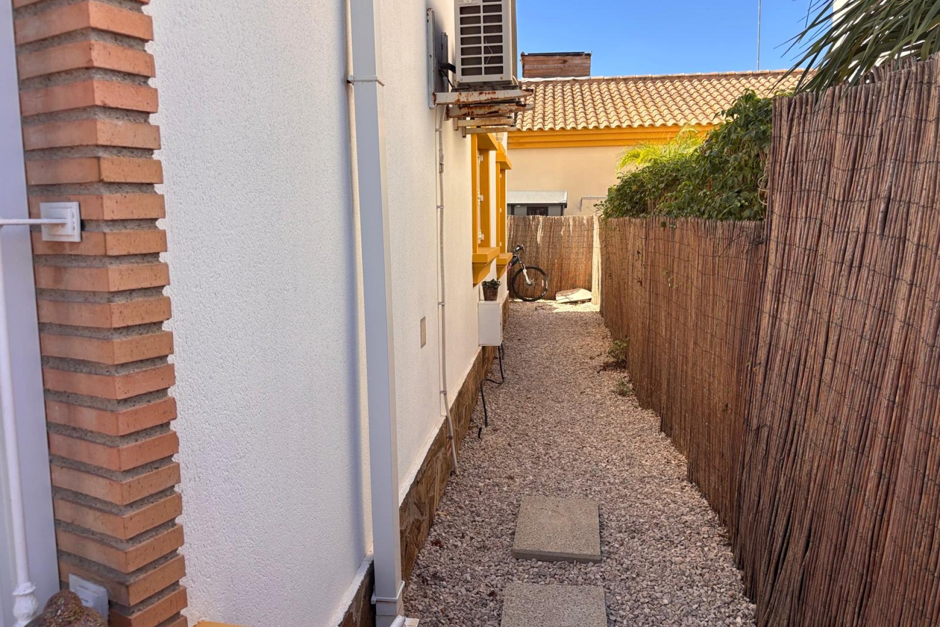 Herverkoop - Vrijstaande woning / Villa -
El Campo