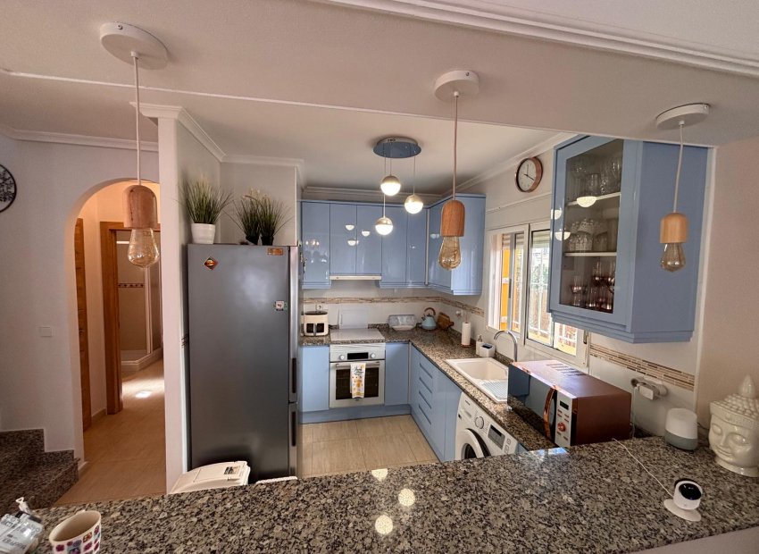 Herverkoop - Vrijstaande woning / Villa -
El Campo