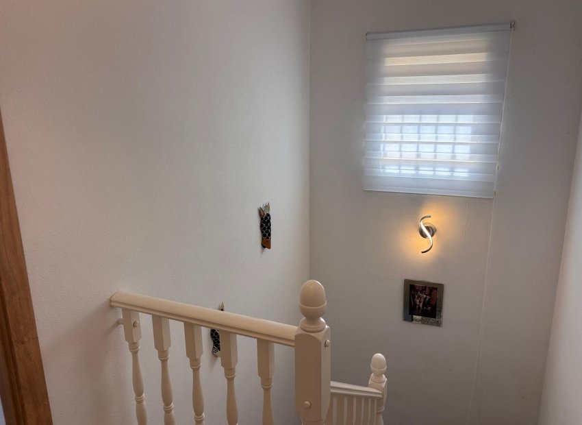 Herverkoop - Vrijstaande woning / Villa -
El Campo