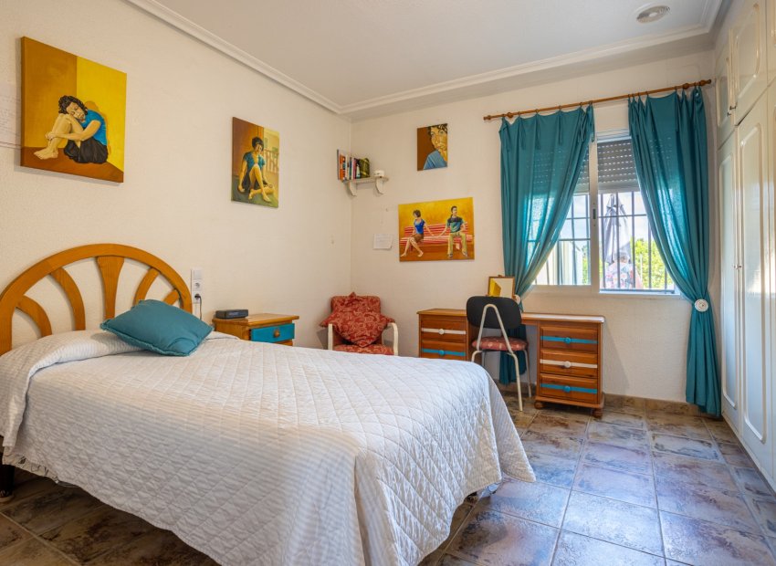 Herverkoop - Vrijstaande woning / Villa -
Elche - La Hoya