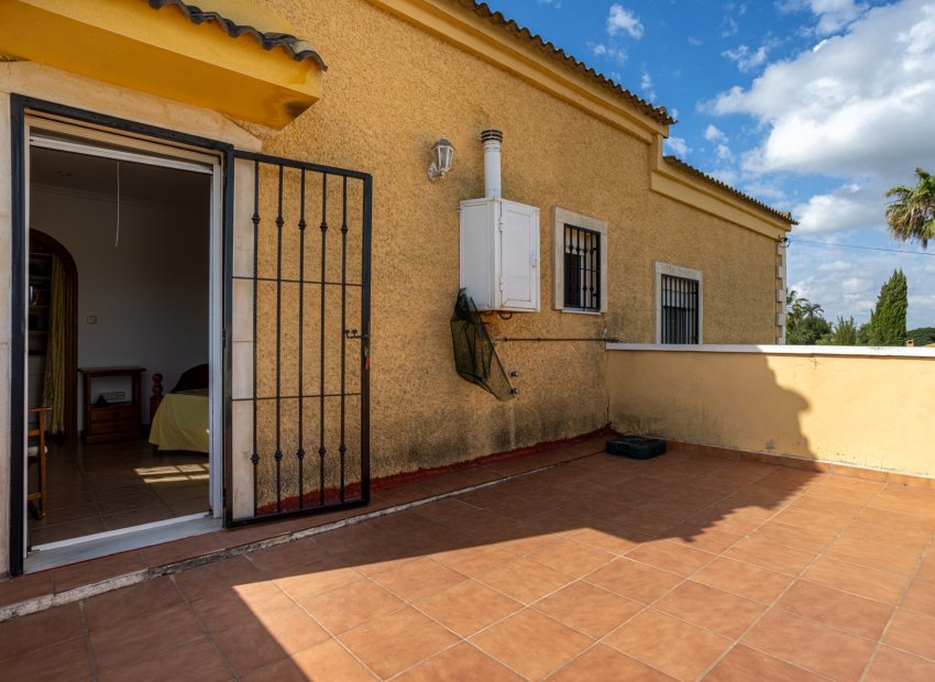 Herverkoop - Vrijstaande woning / Villa -
Elche - La Hoya