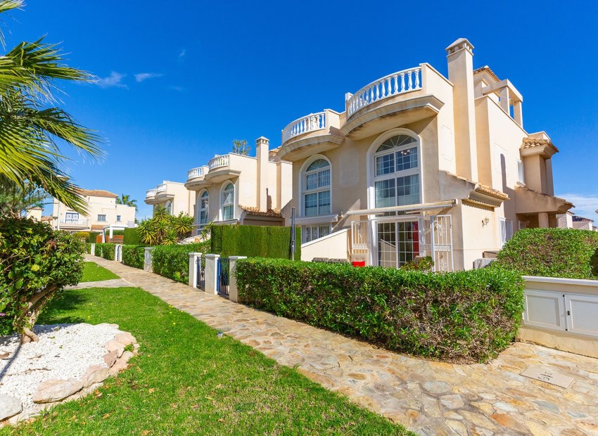 Herverkoop - Vrijstaande woning / Villa -
Guardamar del Segura - El Raso