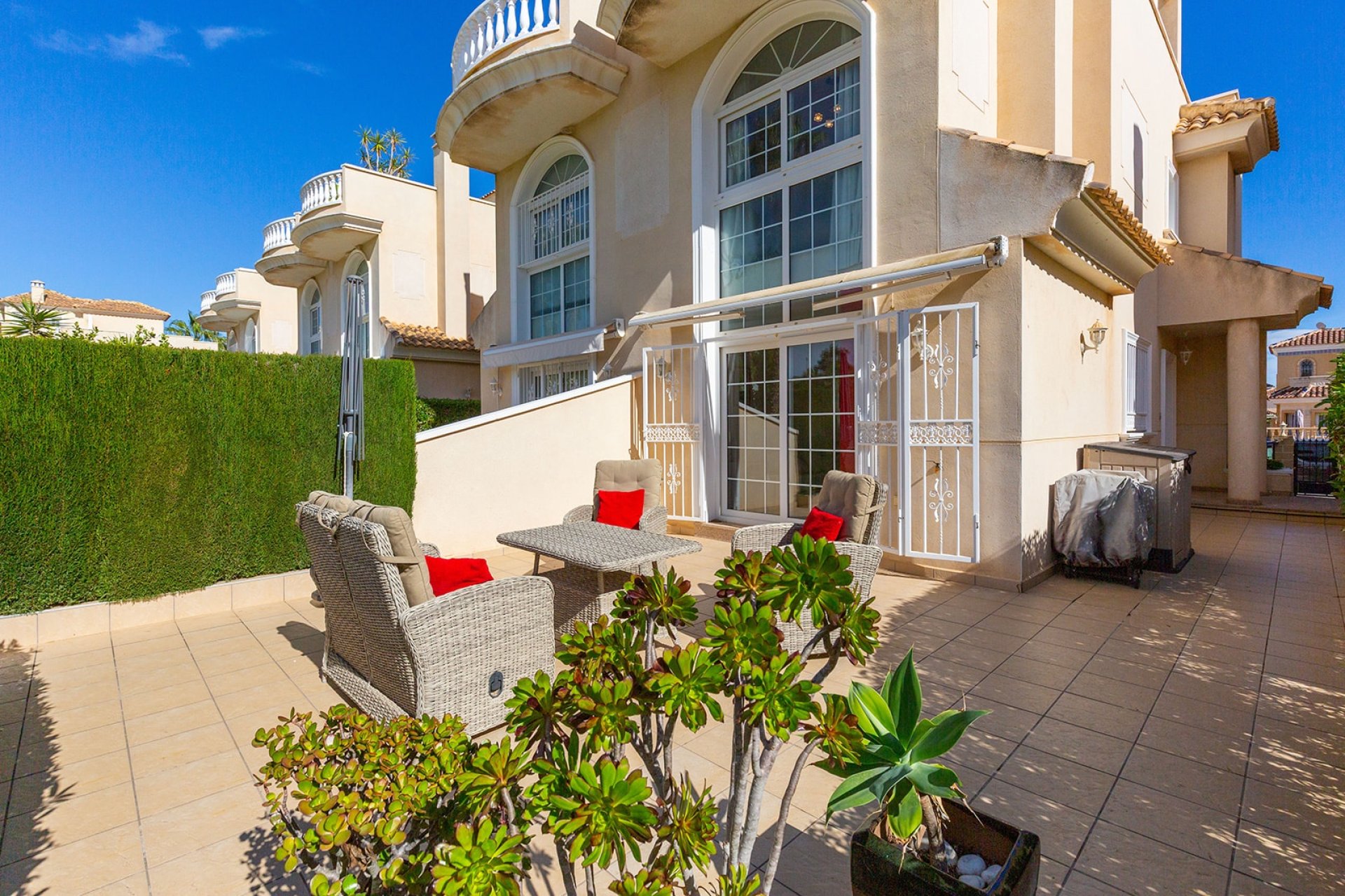 Herverkoop - Vrijstaande woning / Villa -
Guardamar del Segura - El Raso