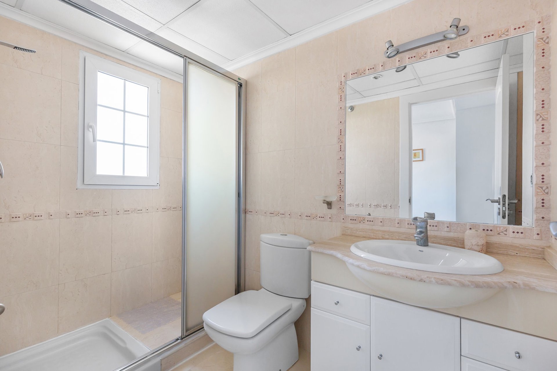 Herverkoop - Vrijstaande woning / Villa -
Guardamar del Segura - El Raso