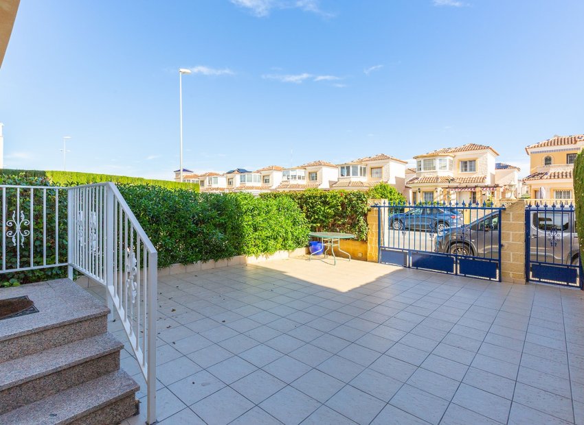 Herverkoop - Vrijstaande woning / Villa -
Guardamar del Segura - El Raso