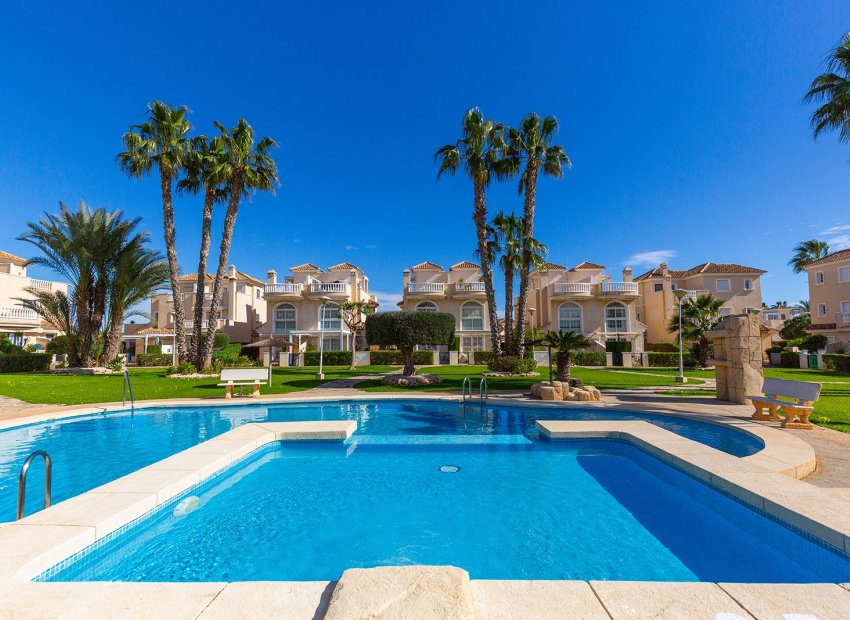 Herverkoop - Vrijstaande woning / Villa -
Guardamar del Segura - El Raso