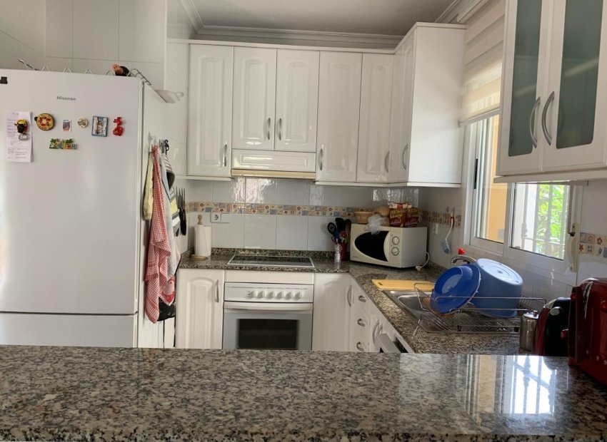 Herverkoop - Vrijstaande woning / Villa -
Guardamar del Segura - El Raso