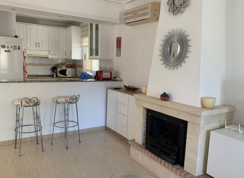 Herverkoop - Vrijstaande woning / Villa -
Guardamar del Segura - El Raso