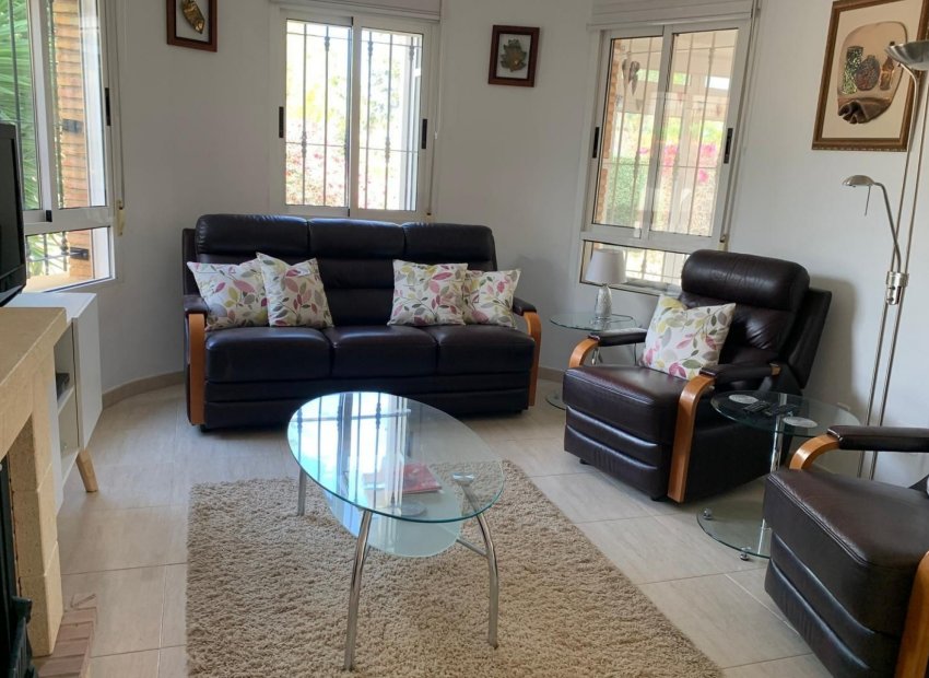 Herverkoop - Vrijstaande woning / Villa -
Guardamar del Segura - El Raso