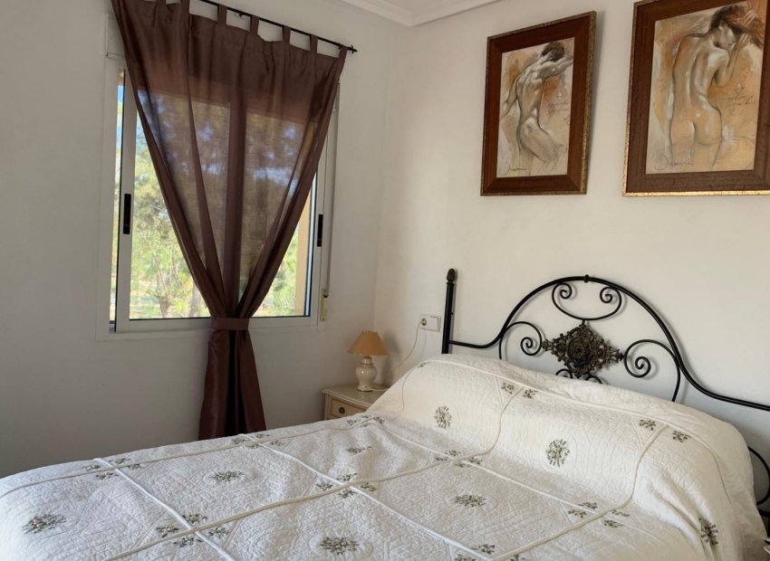 Herverkoop - Vrijstaande woning / Villa -
Guardamar del Segura - El Raso