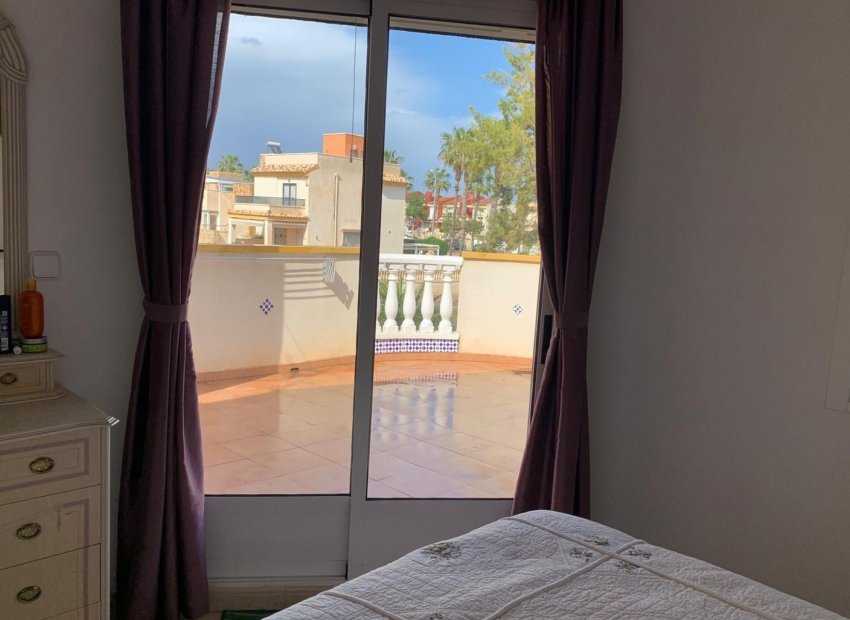 Herverkoop - Vrijstaande woning / Villa -
Guardamar del Segura - El Raso