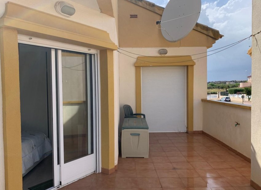 Herverkoop - Vrijstaande woning / Villa -
Guardamar del Segura - El Raso