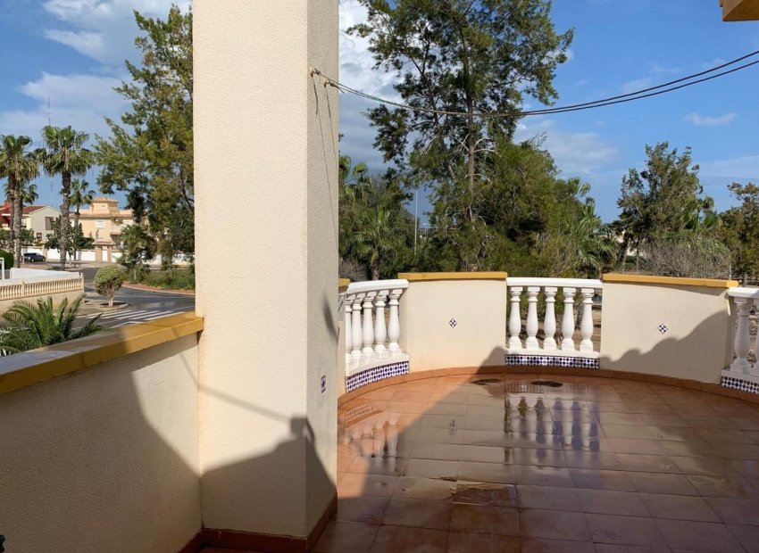 Herverkoop - Vrijstaande woning / Villa -
Guardamar del Segura - El Raso