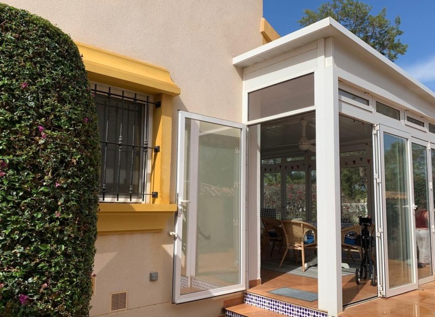 Herverkoop - Vrijstaande woning / Villa -
Guardamar del Segura - El Raso