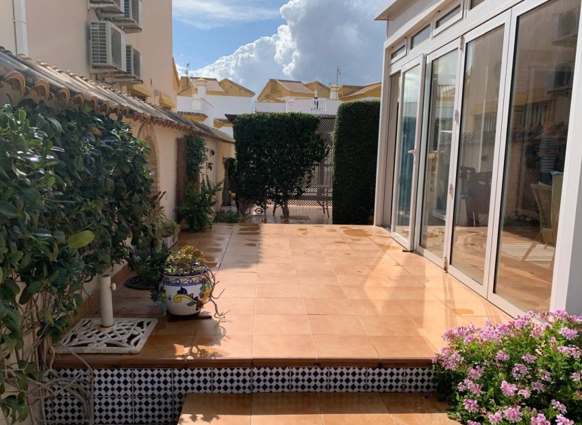 Herverkoop - Vrijstaande woning / Villa -
Guardamar del Segura - El Raso