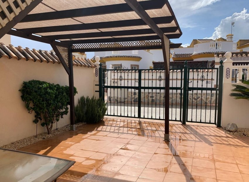 Herverkoop - Vrijstaande woning / Villa -
Guardamar del Segura - El Raso