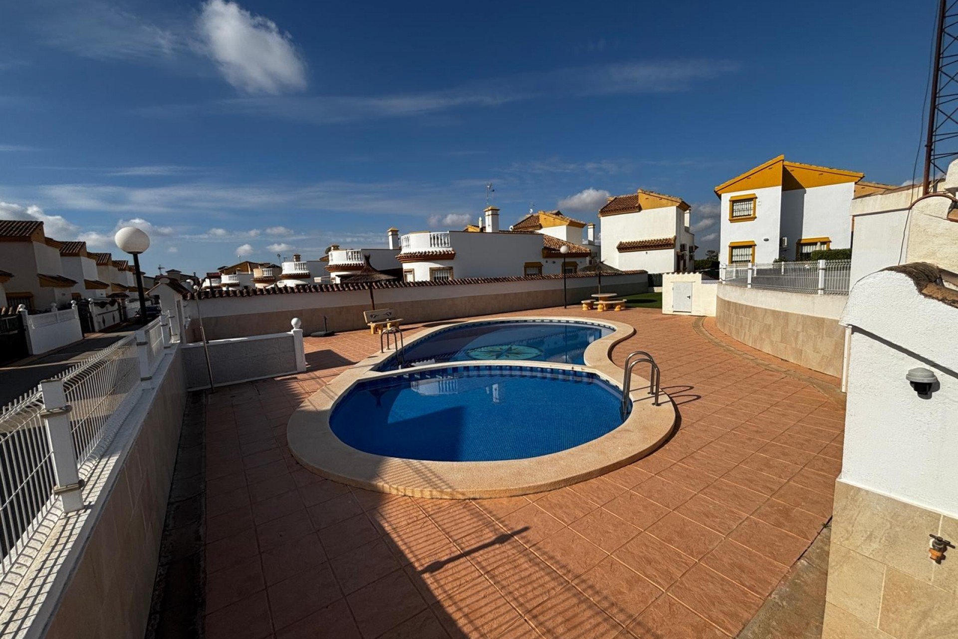 Herverkoop - Vrijstaande woning / Villa -
Guardamar del Segura - El Raso