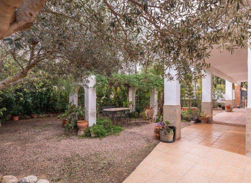 Herverkoop - Vrijstaande woning / Villa -
Hondón de las Nieves