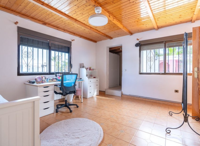 Herverkoop - Vrijstaande woning / Villa -
Hondón de las Nieves