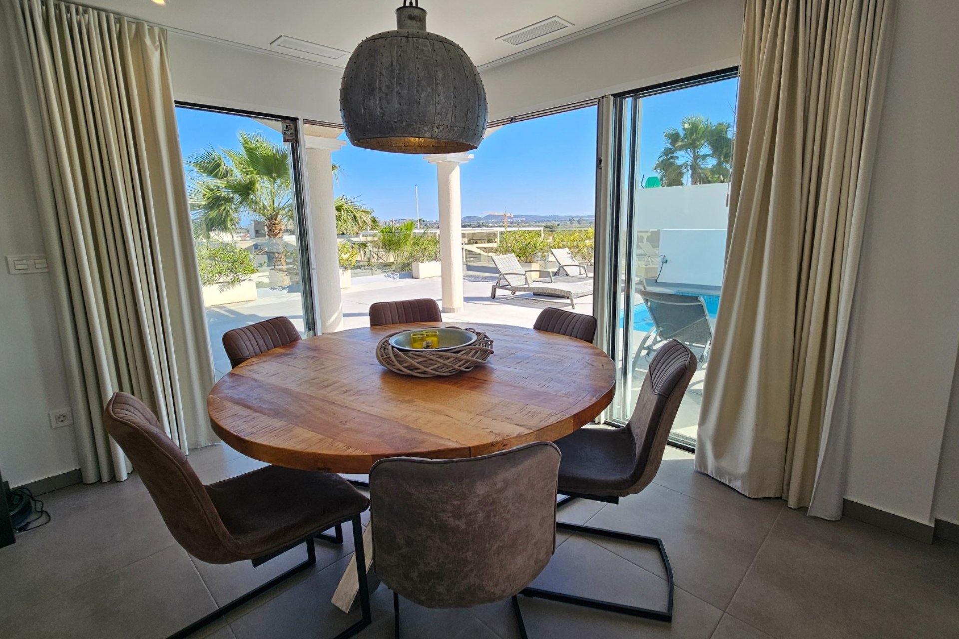 Herverkoop - Vrijstaande woning / Villa -
La Marina