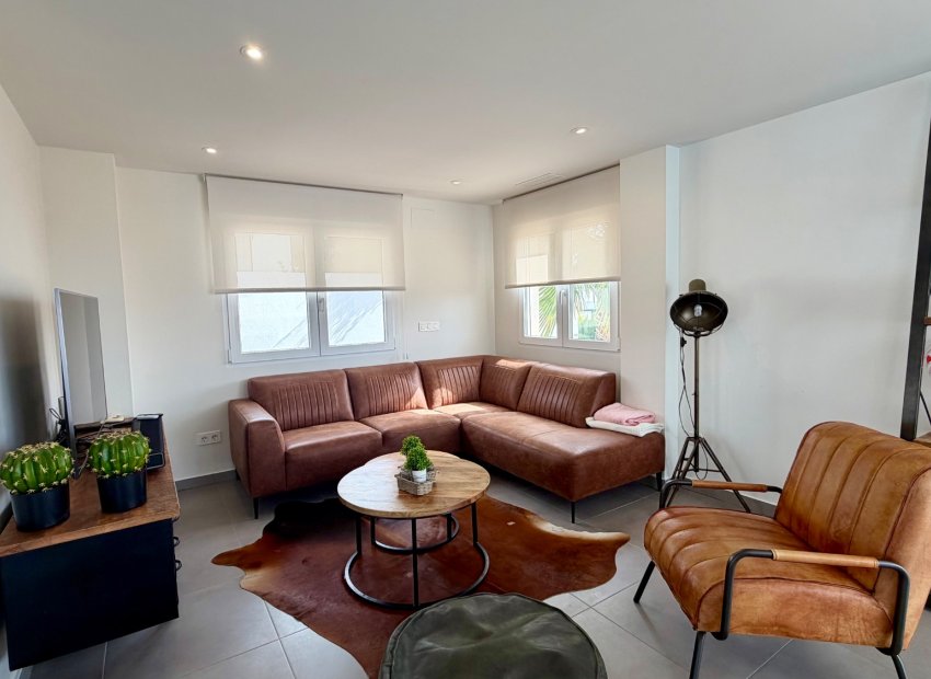 Herverkoop - Vrijstaande woning / Villa -
La Marina