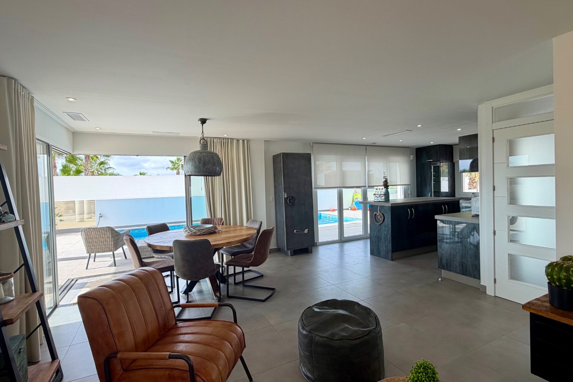 Herverkoop - Vrijstaande woning / Villa -
La Marina