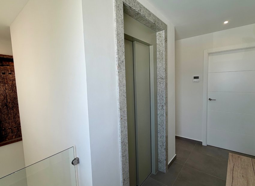 Herverkoop - Vrijstaande woning / Villa -
La Marina