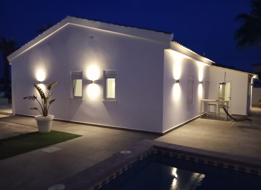 Herverkoop - Vrijstaande woning / Villa -
Lomas de Cabo Roig