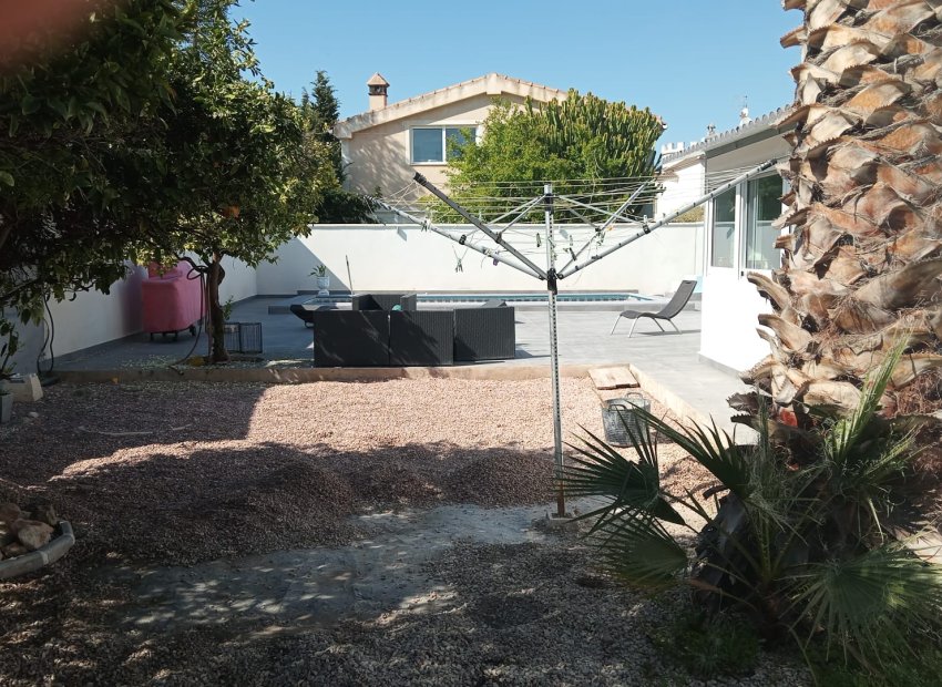 Herverkoop - Vrijstaande woning / Villa -
Lomas de Cabo Roig