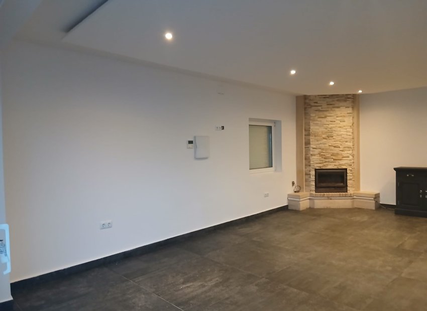 Herverkoop - Vrijstaande woning / Villa -
Lomas de Cabo Roig