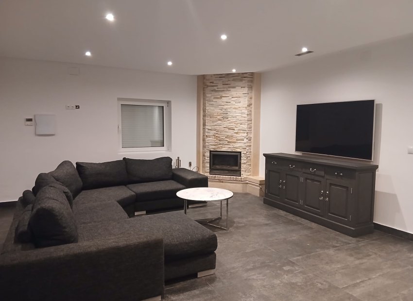 Herverkoop - Vrijstaande woning / Villa -
Lomas de Cabo Roig