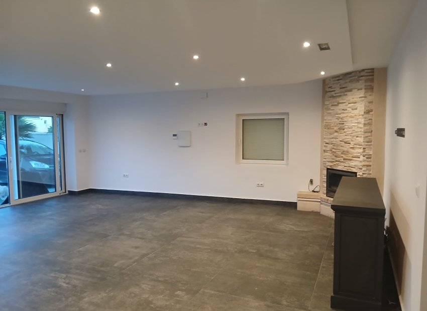 Herverkoop - Vrijstaande woning / Villa -
Lomas de Cabo Roig