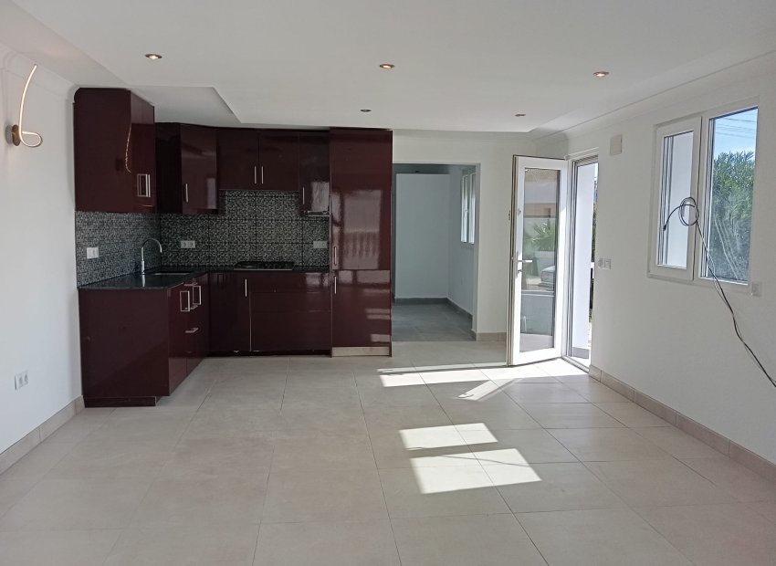 Herverkoop - Vrijstaande woning / Villa -
Lomas de Cabo Roig