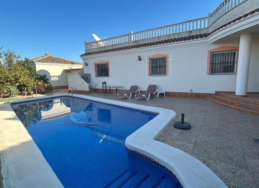 Herverkoop - Vrijstaande woning / Villa -
Los Alcazares - Santa Rosalía