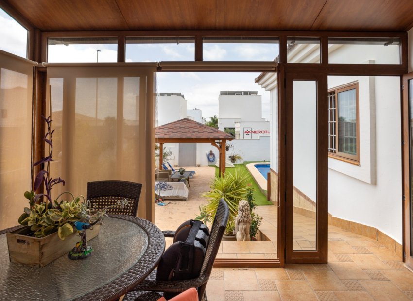 Herverkoop - Vrijstaande woning / Villa -
Los Montesinos - La Herrada