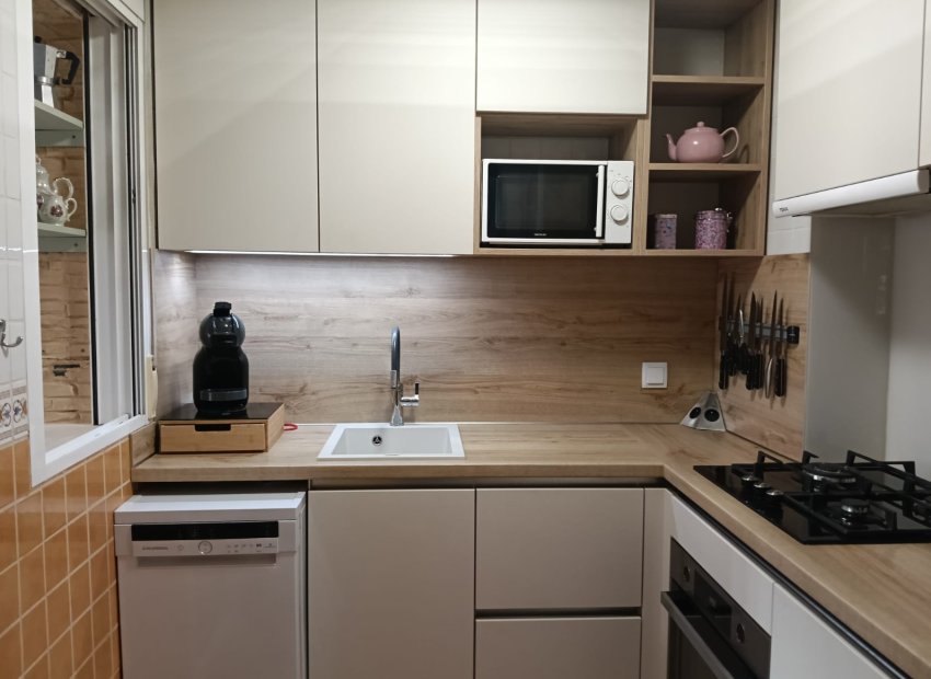 Herverkoop - Vrijstaande woning / Villa -
Los Montesinos - La Herrada