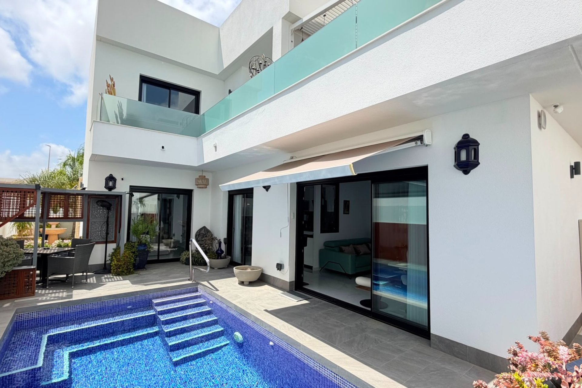 Herverkoop - Vrijstaande woning / Villa -
Los Montesinos - La Herrada