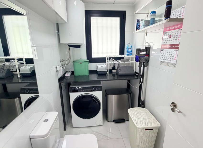 Herverkoop - Vrijstaande woning / Villa -
Los Montesinos - La Herrada